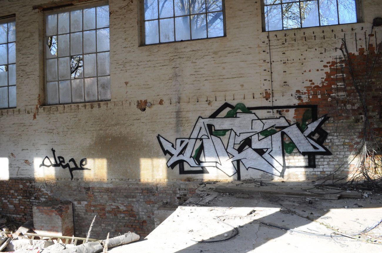 Graffiti Wall - Photo by Akpe (2019)