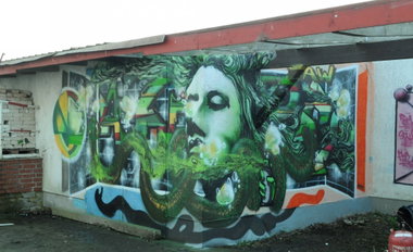Graffiti Wall - Photo by Akpe - akpe, franticcolors, daw (2016)