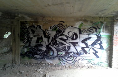 Graffiti Wall - Photo by Akpe - Akpe, DAW, Franticcolors (2016)