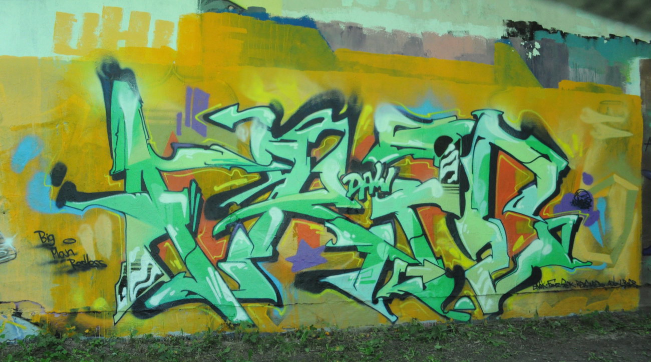 Graffiti Wall - Photo by Akpe - Akpe, DAW, Franticcolors (2016)