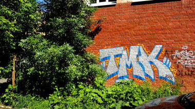 Graffiti Bombing - Photo by Aksel - aksel, tmk, 137