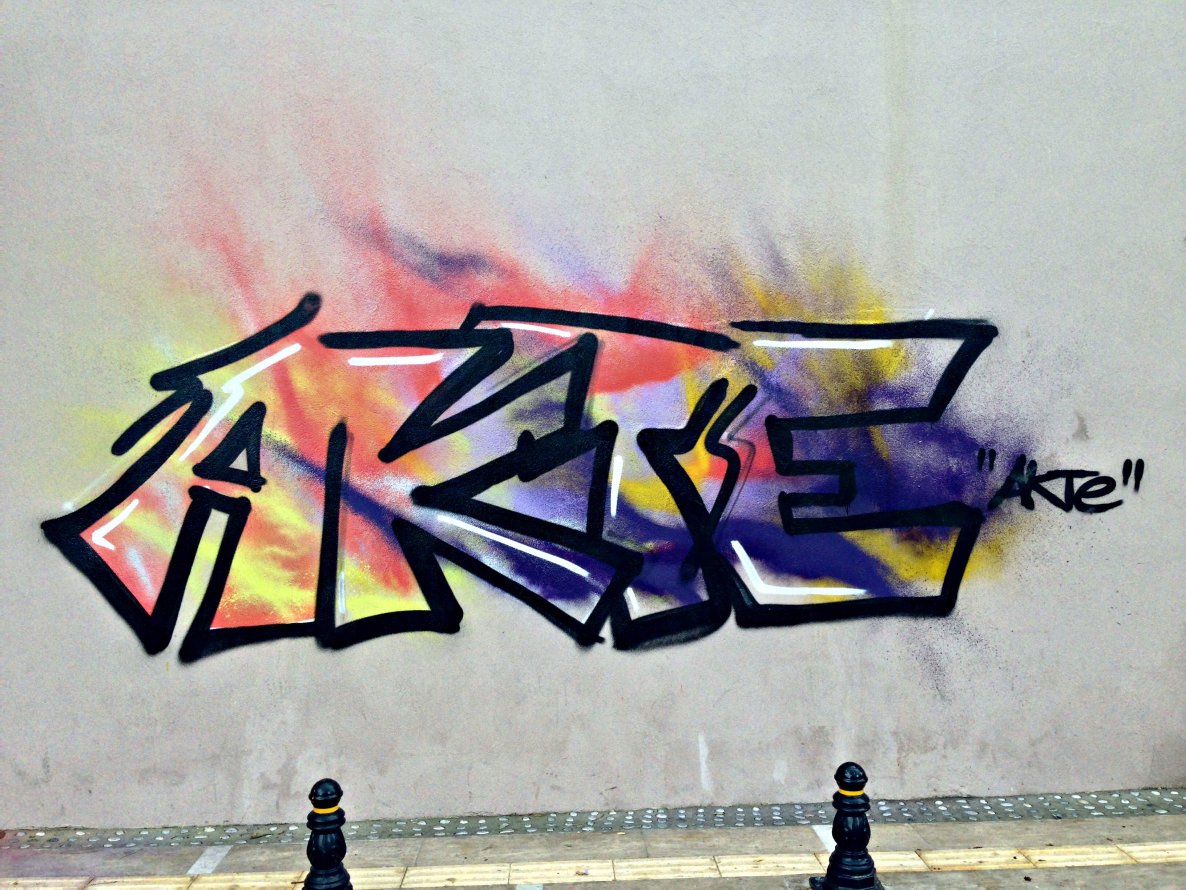 Graffiti Bombing - Photo by Akte - Akte (2013)