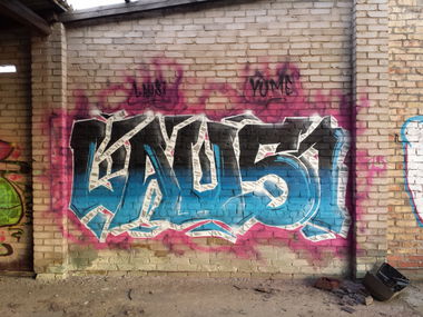 Graffiti Wall - Photo by AllCityLaus - lausi, laus