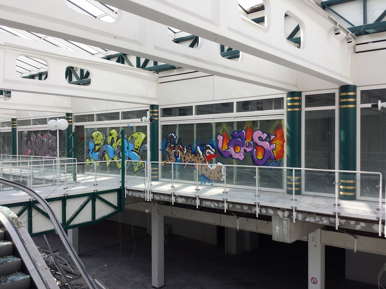 Graffiti Wall - Photo by AllCityLaus - Wute, Qooc, Yume