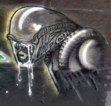 Graffiti Artwork in Luckenwalde - Photo by Amek - Alien (2013)