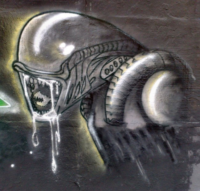 Graffiti Artwork in Luckenwalde - Photo by Amek - Alien (2013)