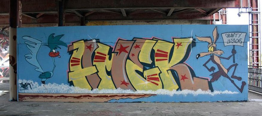 Graffiti Wall in Berlin - Photo by Amek - Amek, AMC, Road (2014)
