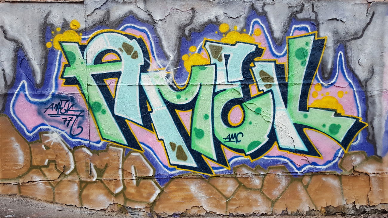 Graffiti Wall in Mellowpark  - Photo by Amek - Amek, AMC, AutoMatiCs (2017)