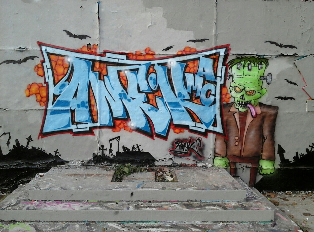Graffiti Wall in Berlin - Photo by Amek - Amek, AMC (2015)