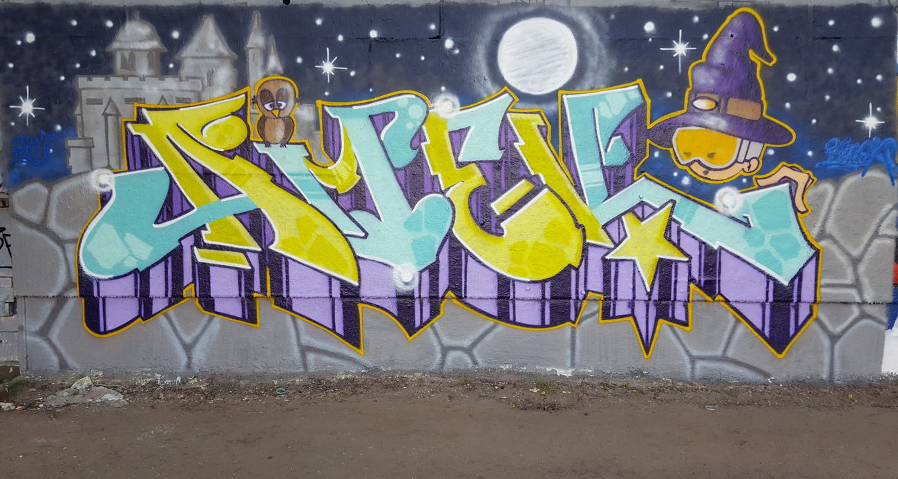 Graffiti Wall in Berlin - Photo by Amek - Amek, AMC, AutoMatiCs (2018)