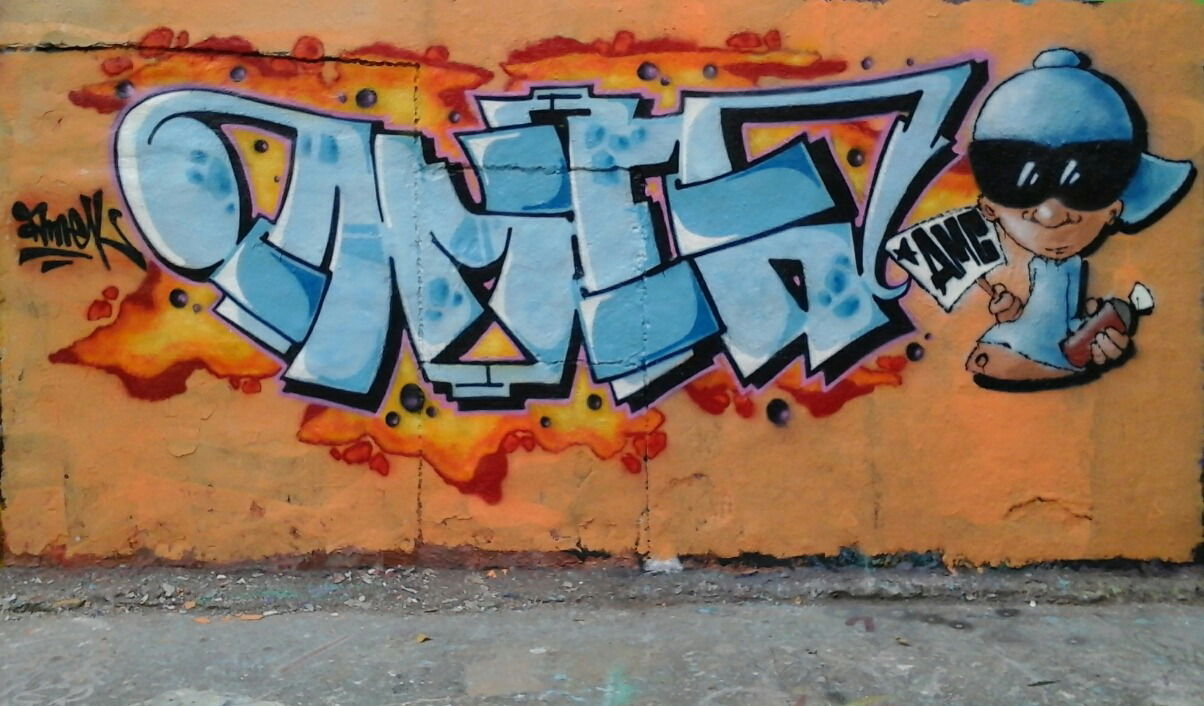 Graffiti Wall in Berlin - Photo by Amek - Amek, AMC (2015)