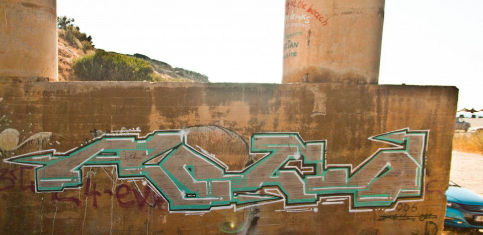 Graffiti Wall in Greece - Photo by Amesymmetry - Ames (2013)