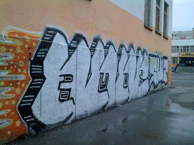 Graffiti Bombing in Sofia - Photo by AmneMdns - Amne, Mdns