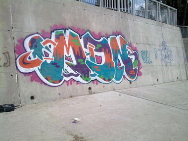 Graffiti Wall in Sofia - Photo by AmneMdns - Mdn (2011)