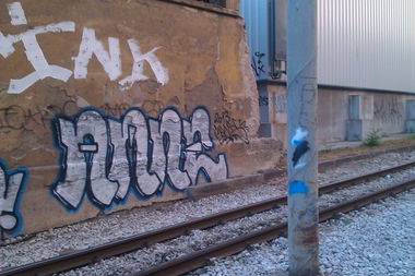 Graffiti Bombing - Photo by AmneMdns - Amne, Mdns (2013)