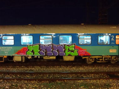 Graffiti Train - Photo by AmneMdns - Amne, MDN, mdns (2013)