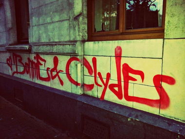 Graffiti Wall in Mainz - Photo by AndiWand - Bonnie, Clyde (2012)