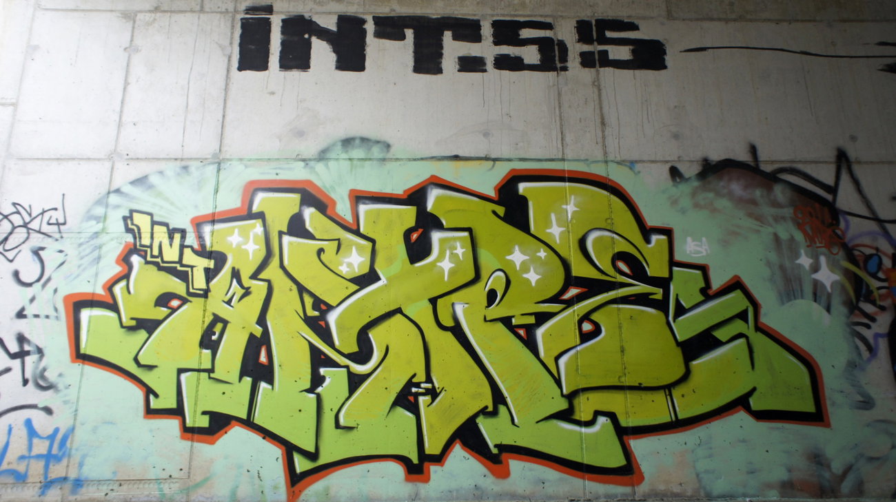 Graffiti Wall - Photo by Andre_T