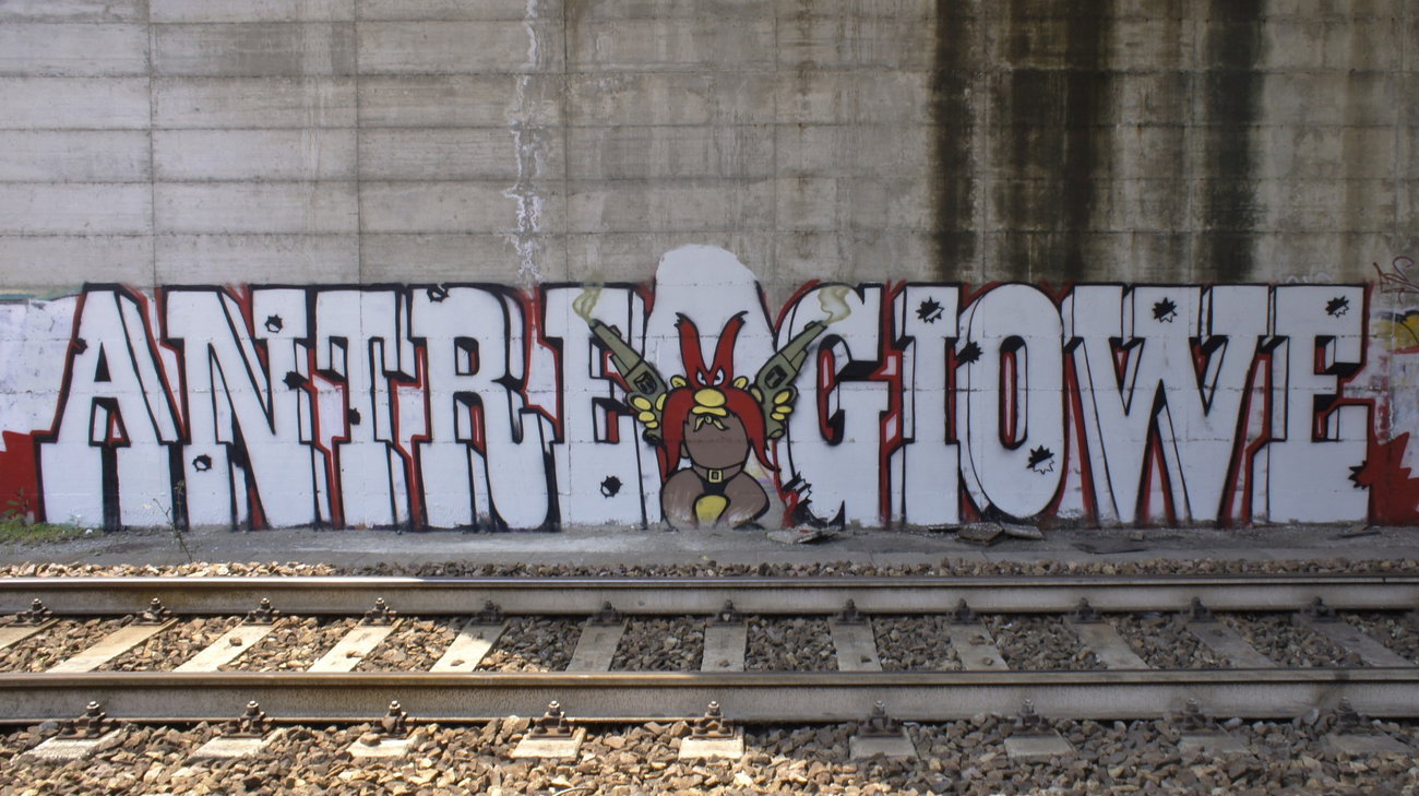 Graffiti Wall - Photo by Andre_T