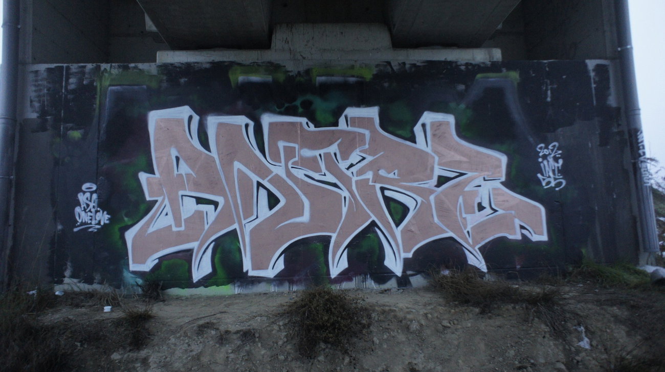 Graffiti Wall - Photo by Andre_T (2013)