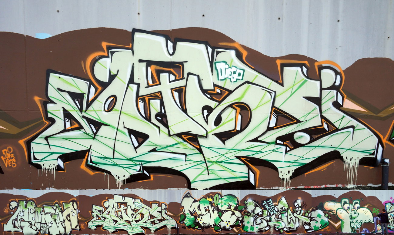 Graffiti Wall - Photo by Andre_T