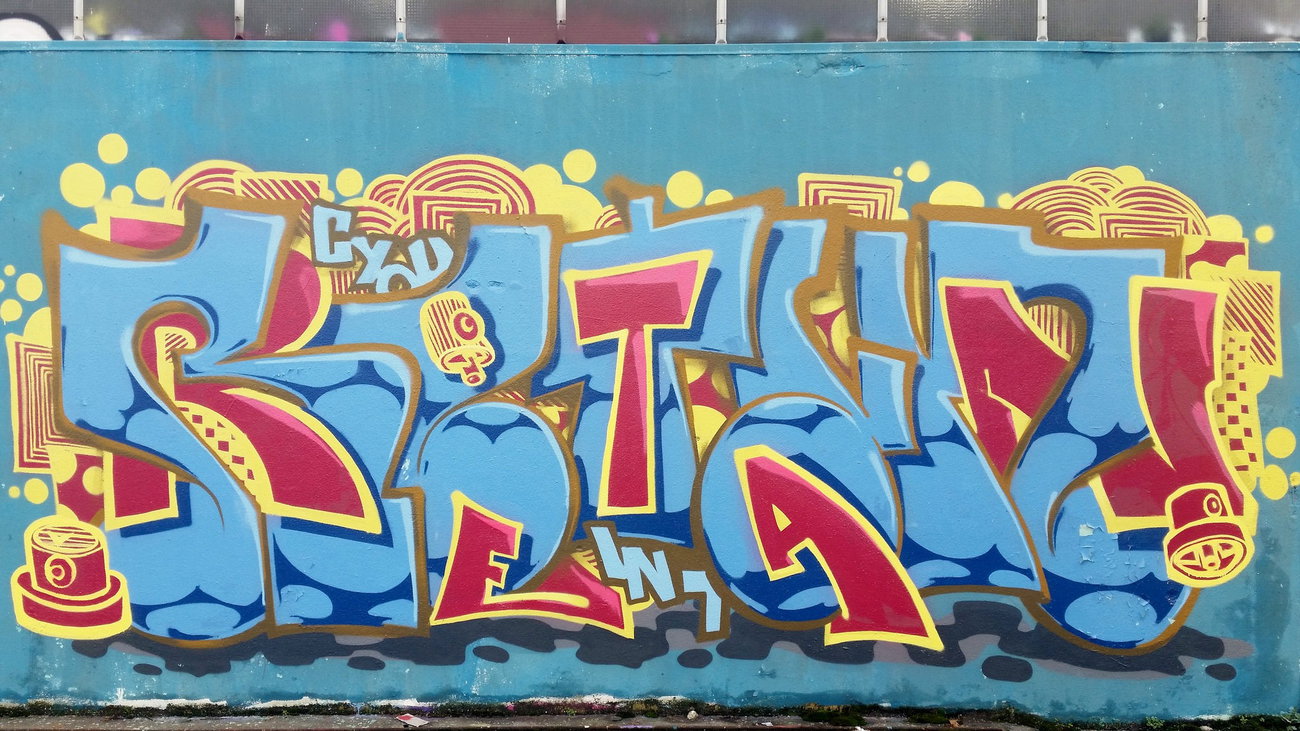 Graffiti Wall - Photo by Andre_T