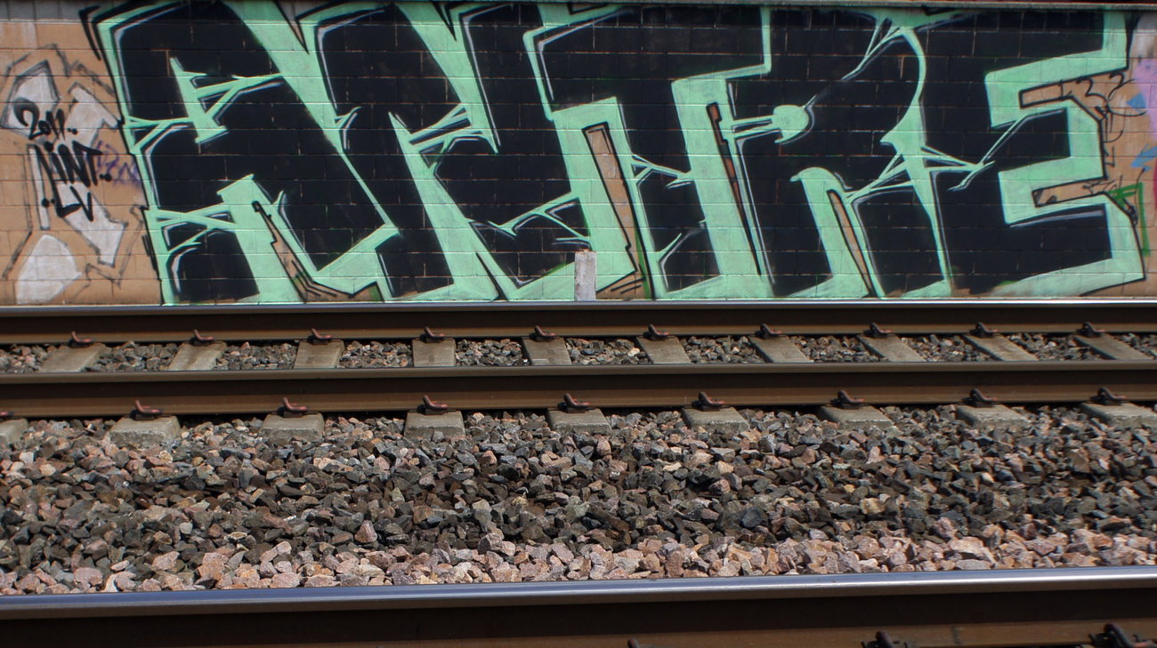 Graffiti Wall - Photo by Andre_T