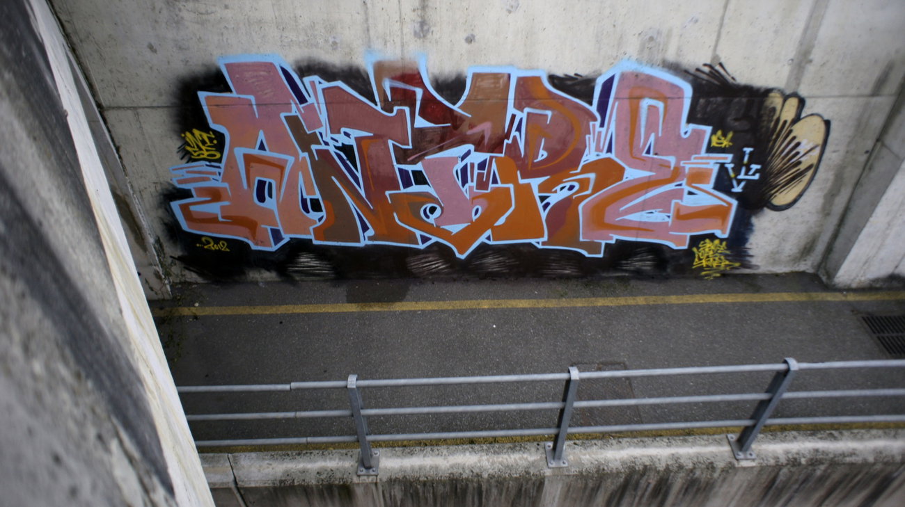 Graffiti Wall - Photo by Andre_T