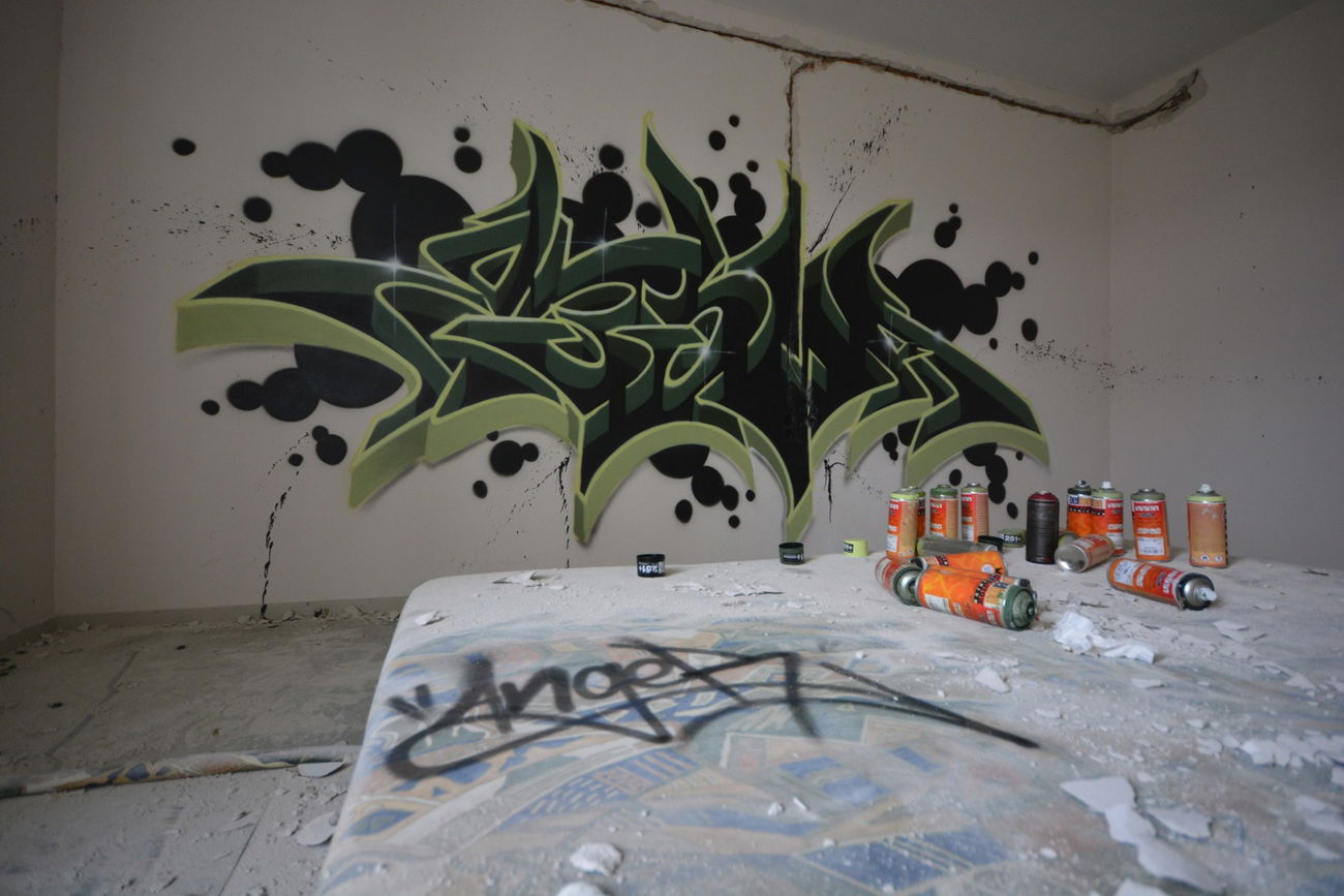 Graffiti Wall - Photo by Anger143