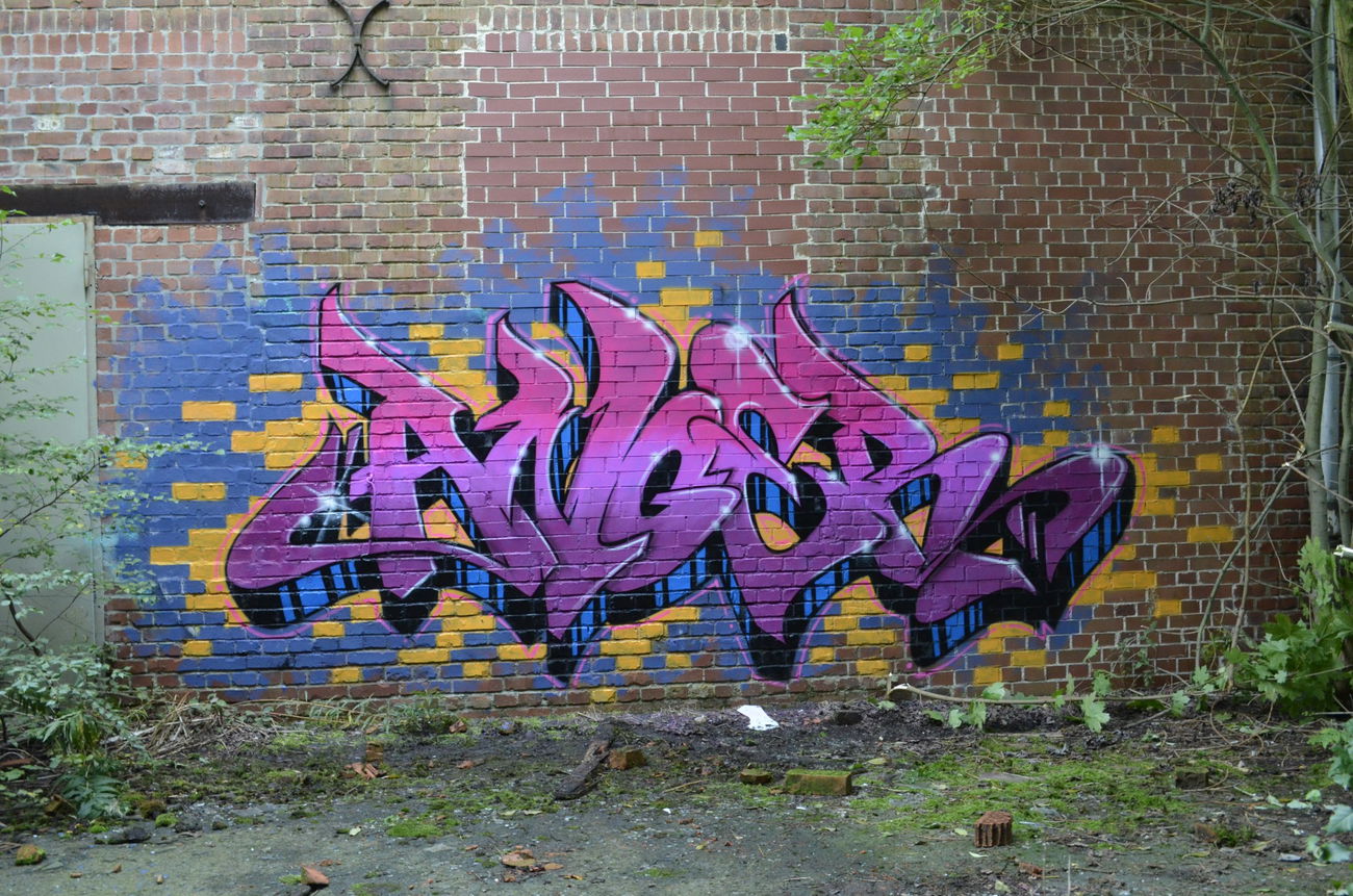 Graffiti Wall - Photo by Anger143