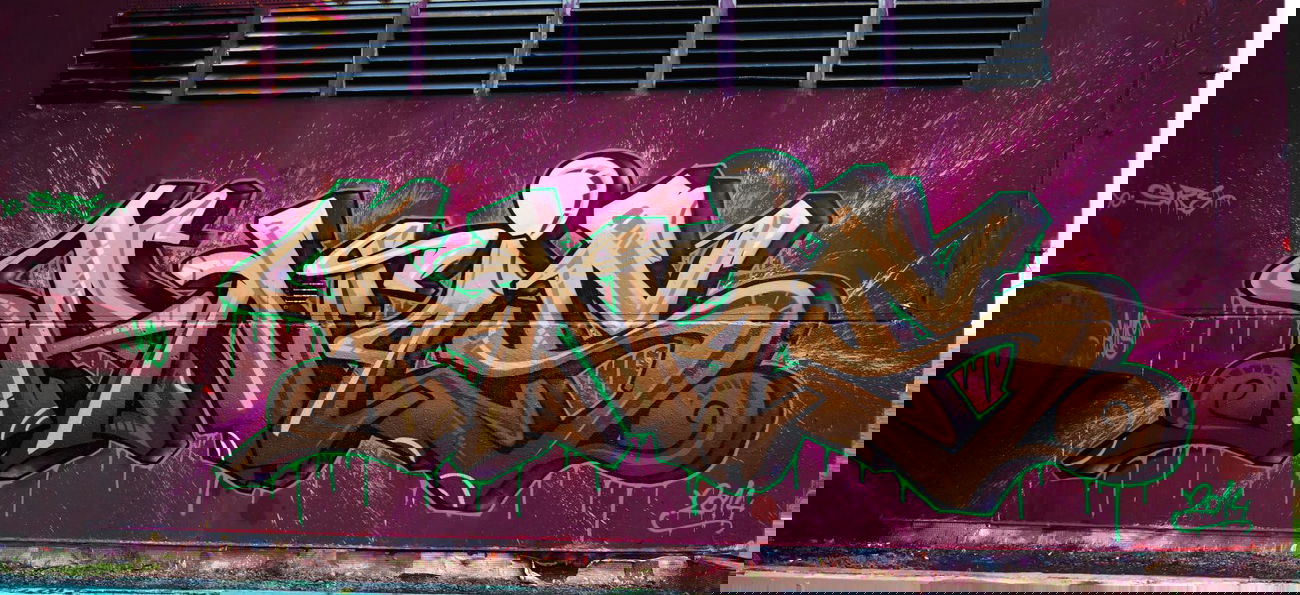 Graffiti Wall - Photo by Anis - Anis (2014)