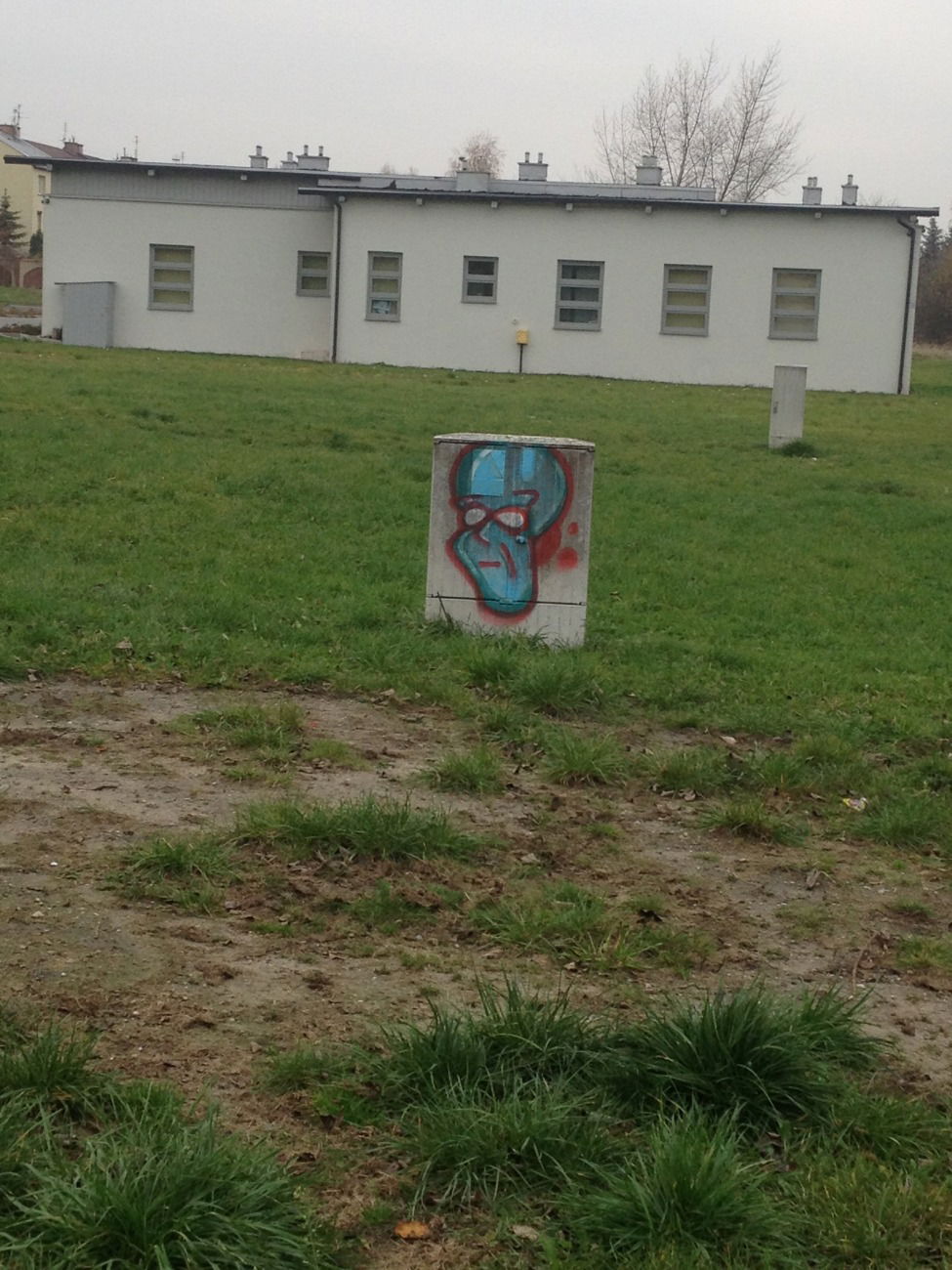 Graffiti Bombing in Gliwice - Photo by Antoniusone - antoniusface, ante, electricity
