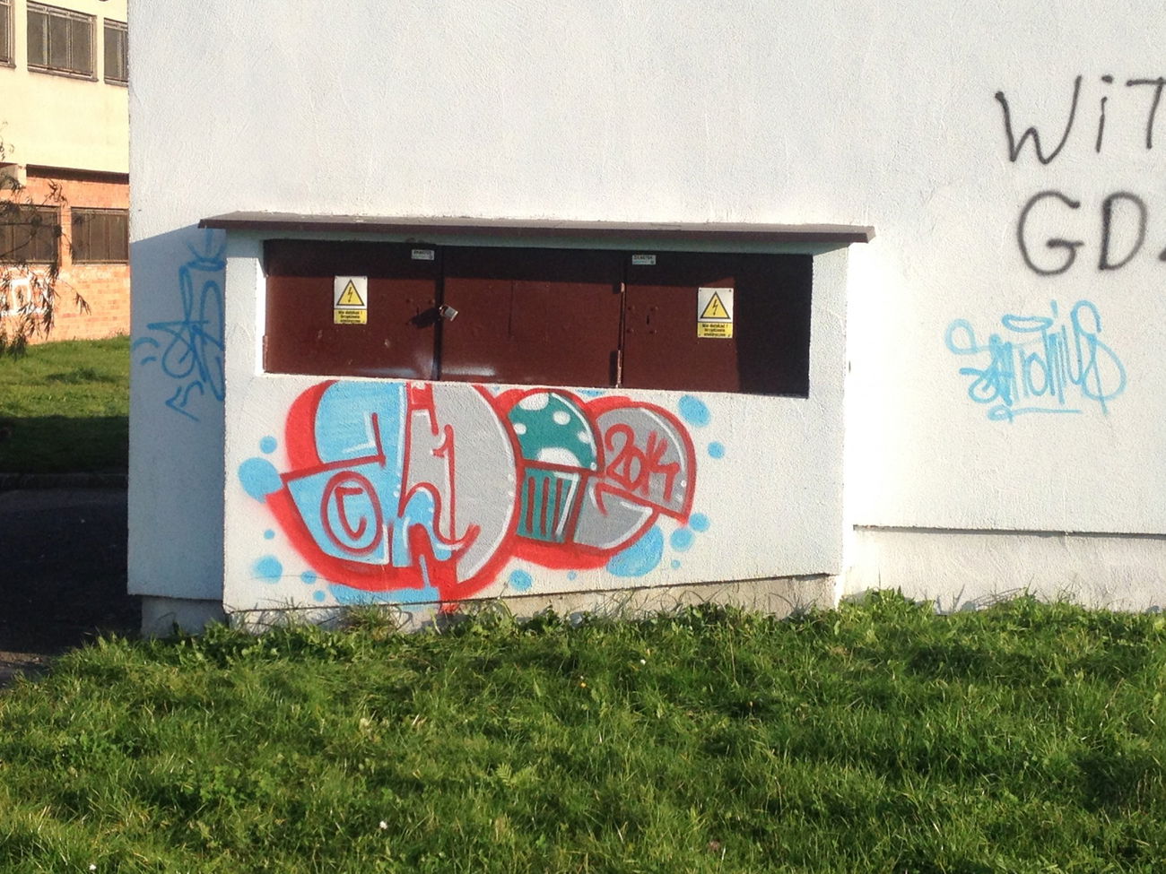 Graffiti Bombing in Gliwice - Photo by Antoniusone - throwup, ante, 14kru (2014)
