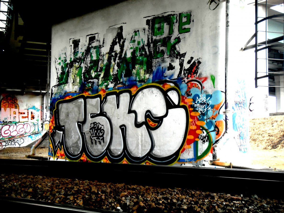 Graffiti Bombing in Moscow - Photo by Antony_Acer (2014)