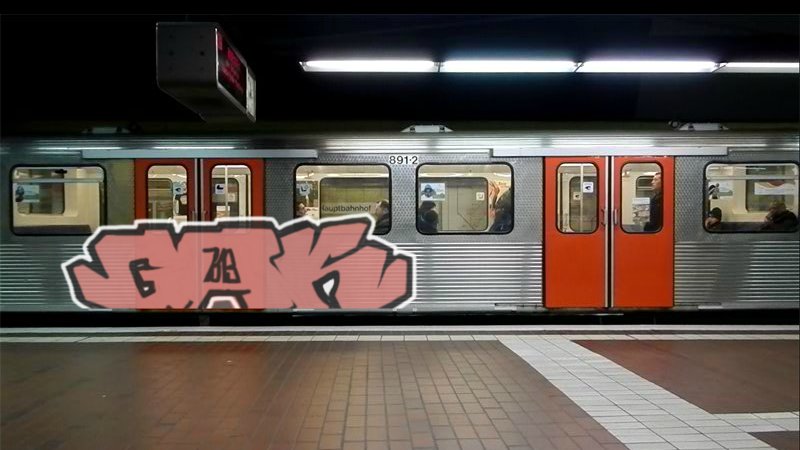 Graffiti Train in Hamburg - Photo by Anusvisage - gak, hamburg, train (2013)