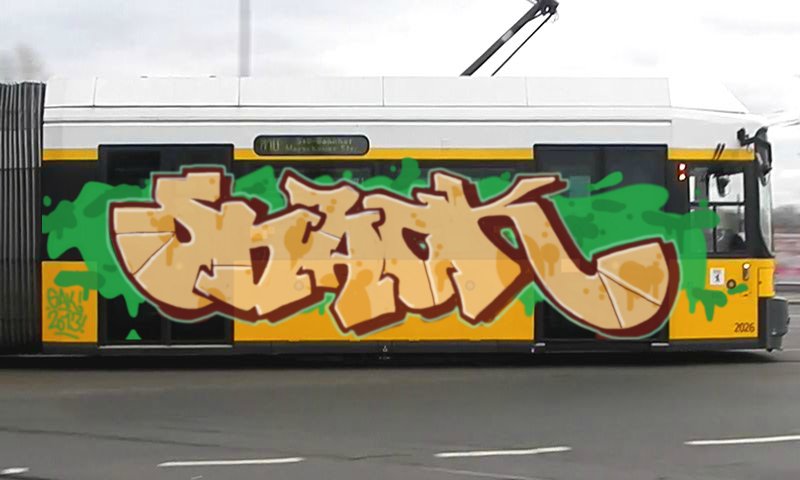 Graffiti Train in Berlin - Photo by Anusvisage - snack, tram, gak (2013)