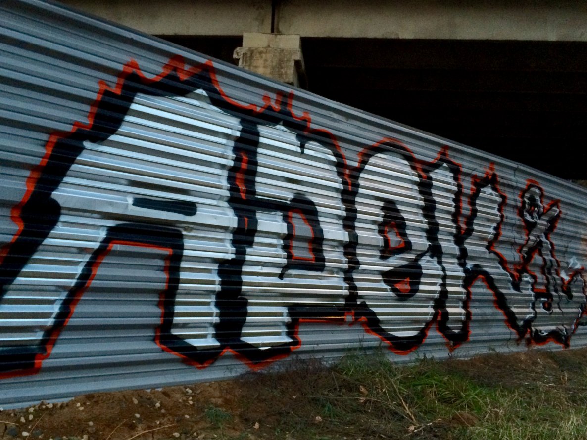 Graffiti Bombing - Photo by Apeck - Apek(Anchor)