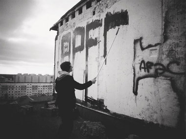 Graffiti Wall in Raduzhniy - Photo by Ares86 (2011)