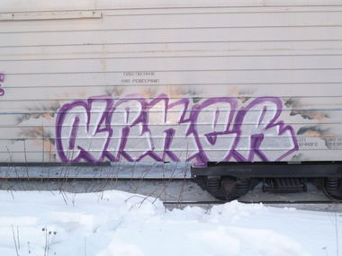 Graffiti Train - Photo by Arker - arker (2013)