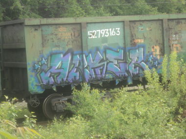 Graffiti Train - Photo by Arker - arker (2013)