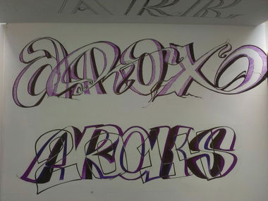 Graffiti Sketch - Photo by AroX