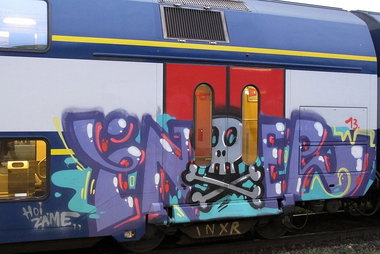 Graffiti Train - Photo by Arschloch - inxr