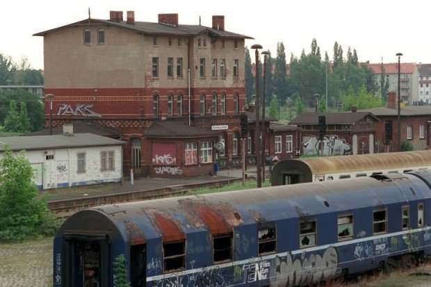 Graffiti Train - Photo by Arschloch - PAKS