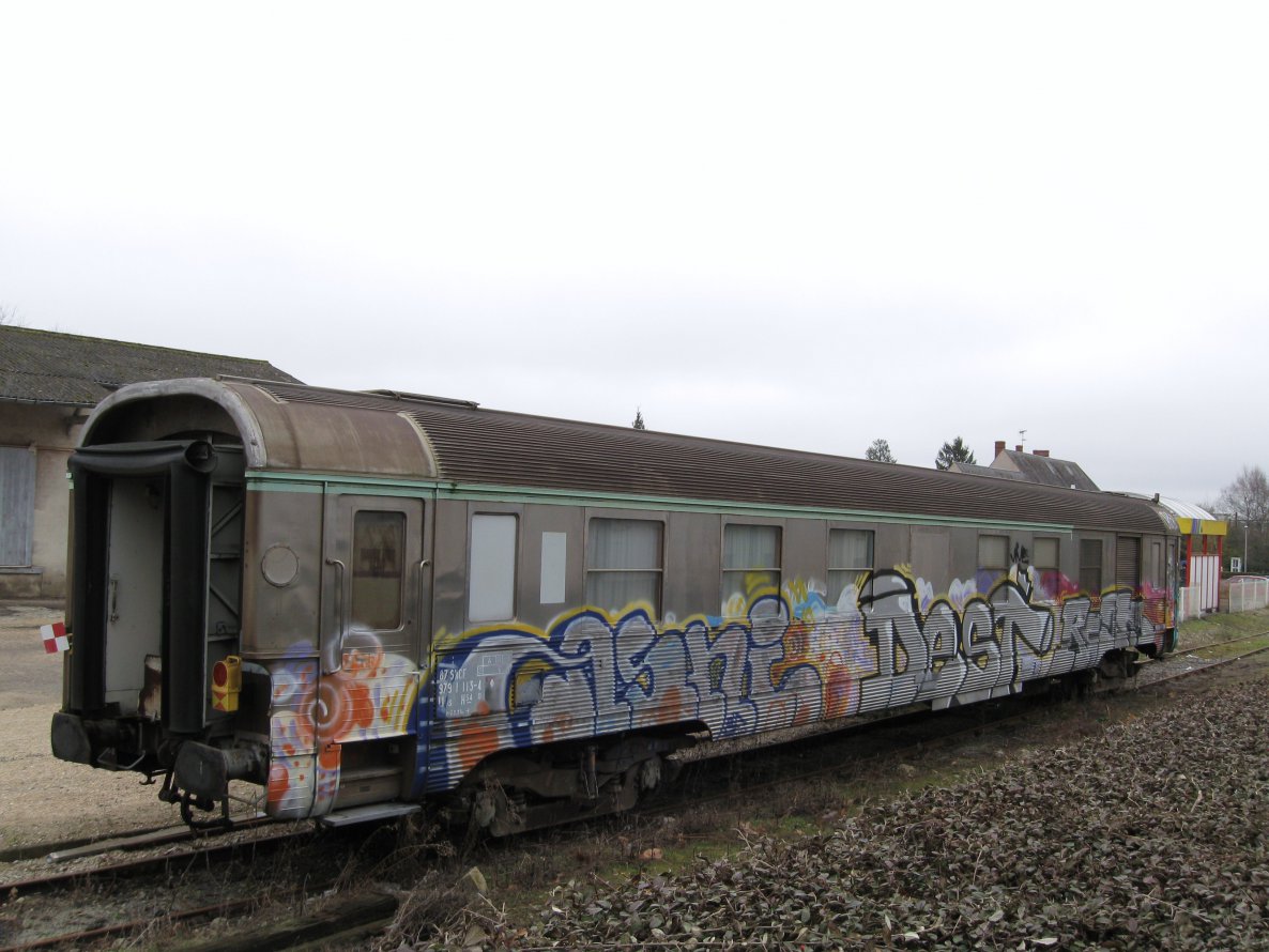 Graffiti Train - Photo by Arschloch - asni, dest