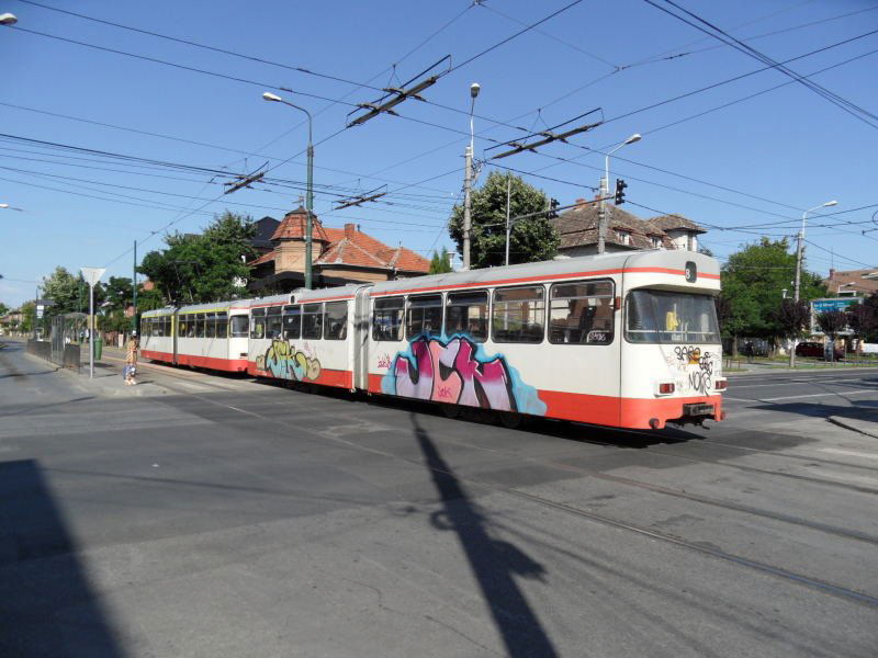 Graffiti Train - Photo by Arschloch - uck