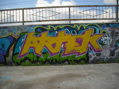Graffiti Wall - Photo by Artek - Artek