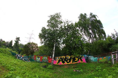 Graffiti Bombing - Photo by Artek - Artek