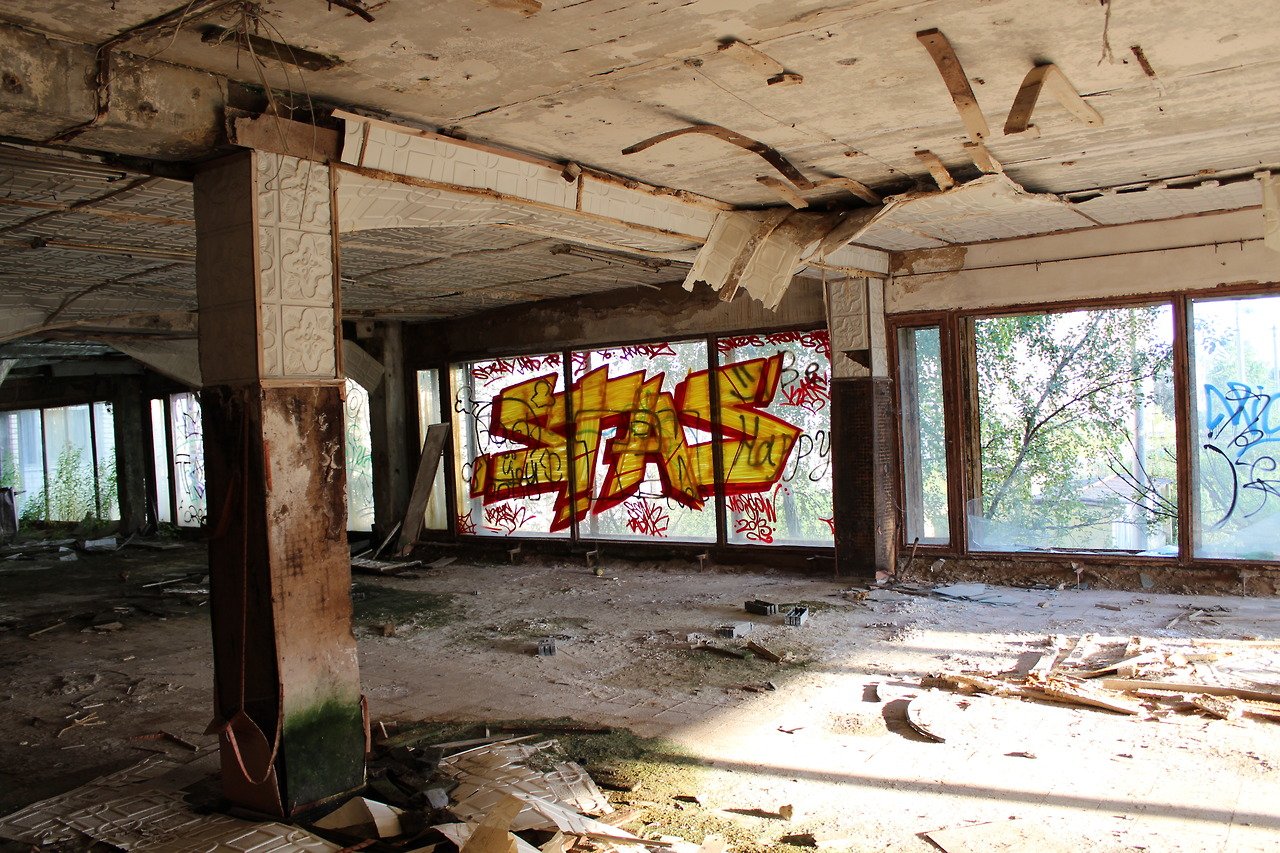 Graffiti Bombing - Photo by Artek