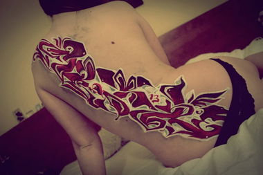 Graffiti Artwork - Photo by Artue (2013)