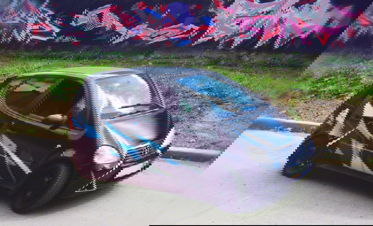 Graffiti Wall - Photo by Artur93